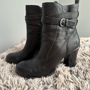 Born Black Leather Ankle Boots EUC 8.5